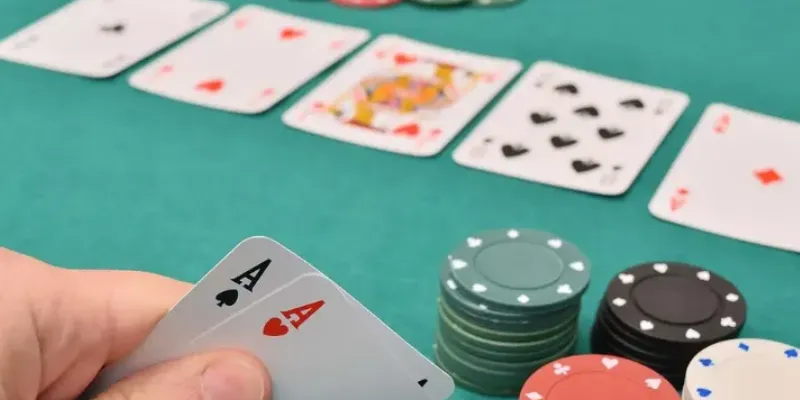 Học hỏi cách chơi Poker thắng lớn từ cao thủ